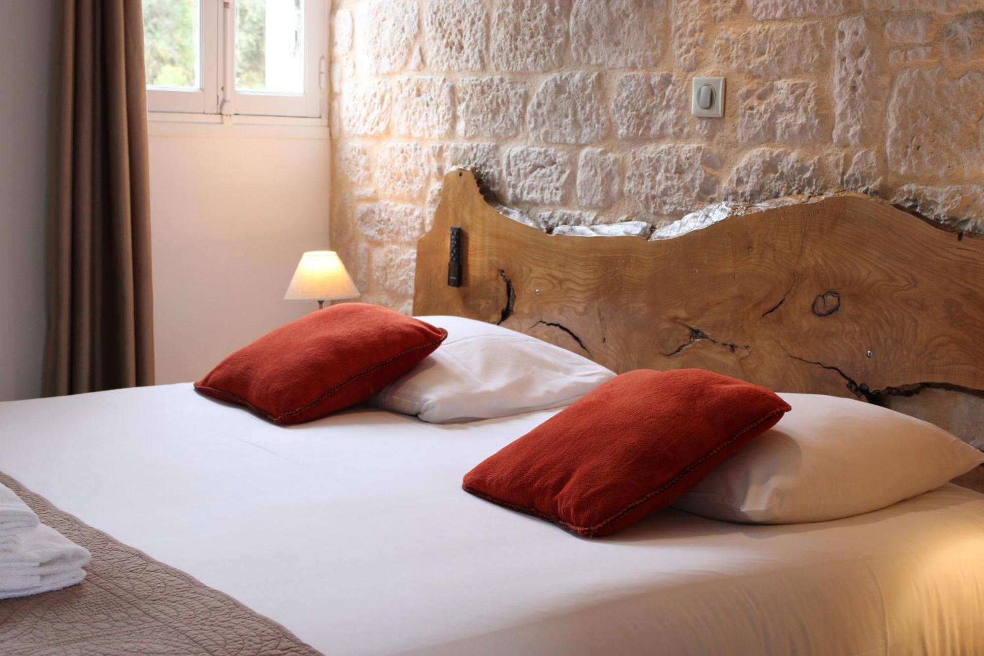 Hotel Restaurant Des Grottes Du Pech Merle Cabrerets Room photo